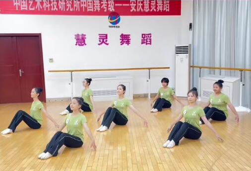 为什么明星和精英家庭都抢着让孩子学舞蹈