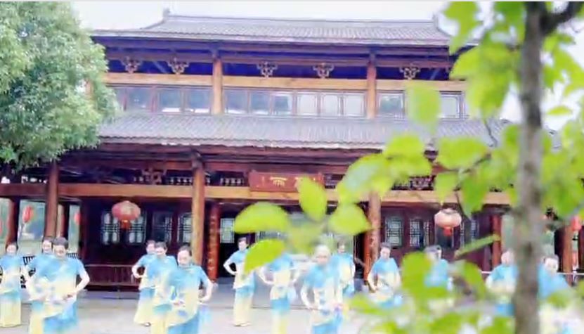 春致，万物苏，舞不止，心如初