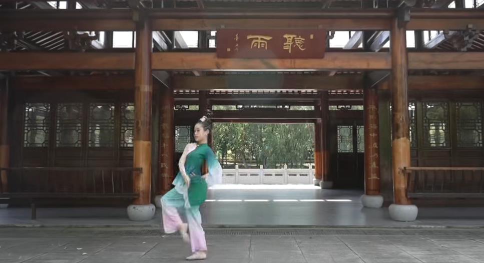 邻家有女初长成